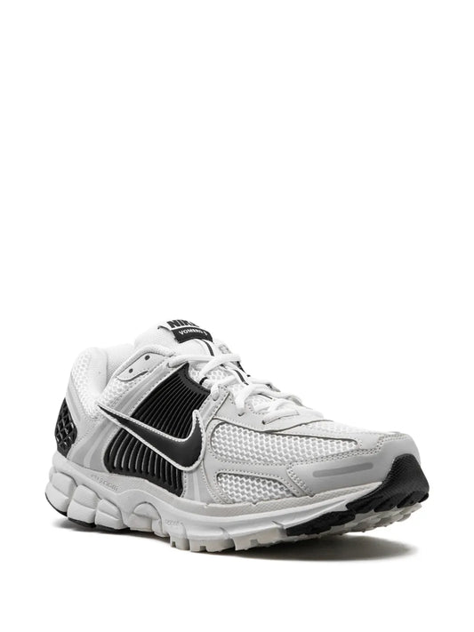Nike Zoom Vomero 5 White/Black Sneakers floriamart.shop