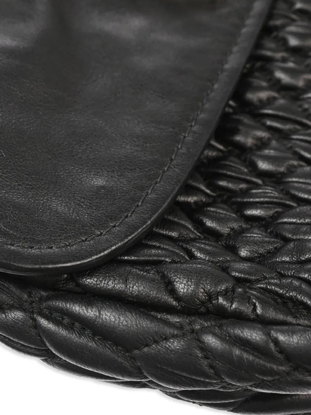 Pre-OwnedMiu Miu Pre-Owned2010s matelasse shoulder bag