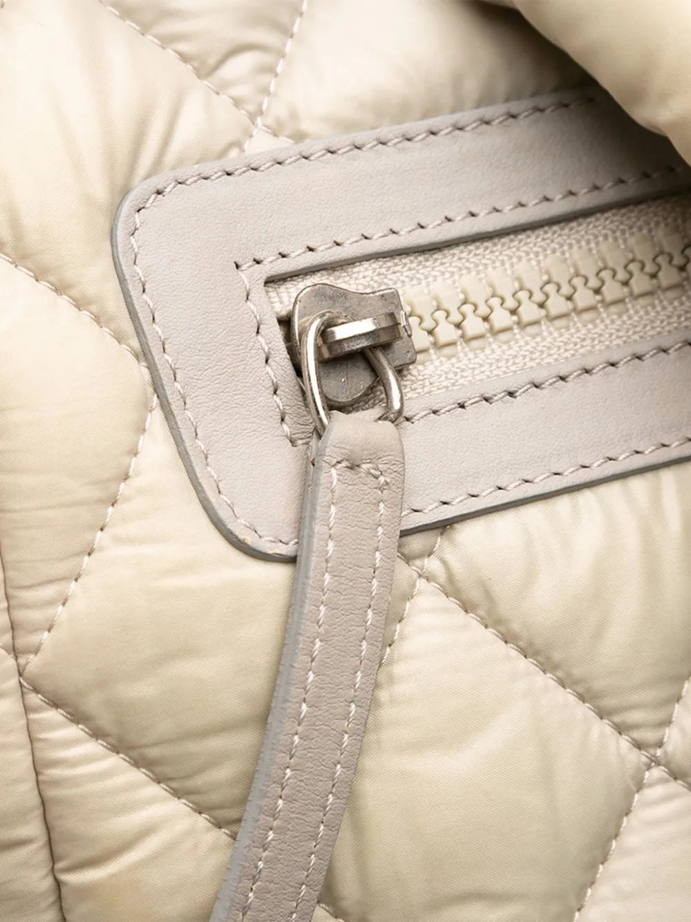 Pre-OwnedCHANEL Pre-Owned2009-2010 Medium Nylon Coco Cocoon Bowling Bag tote bag