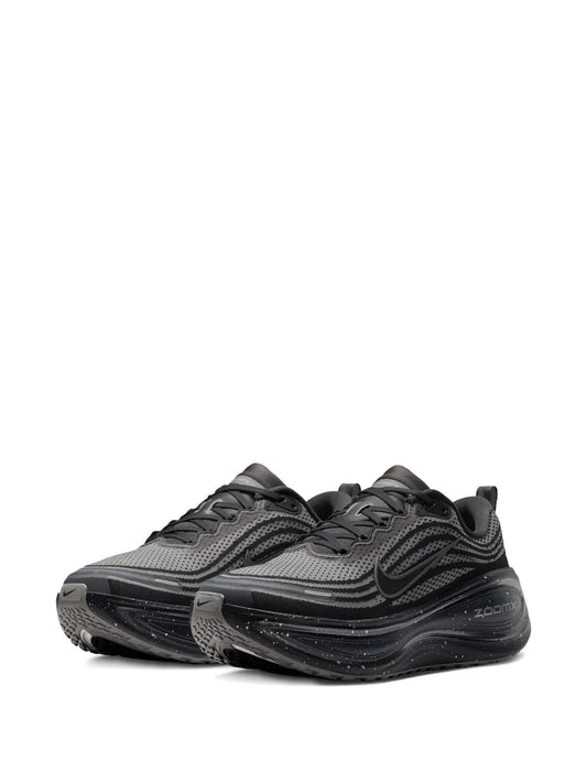 Nike Vomero Plus Sneakers floriamart.shop