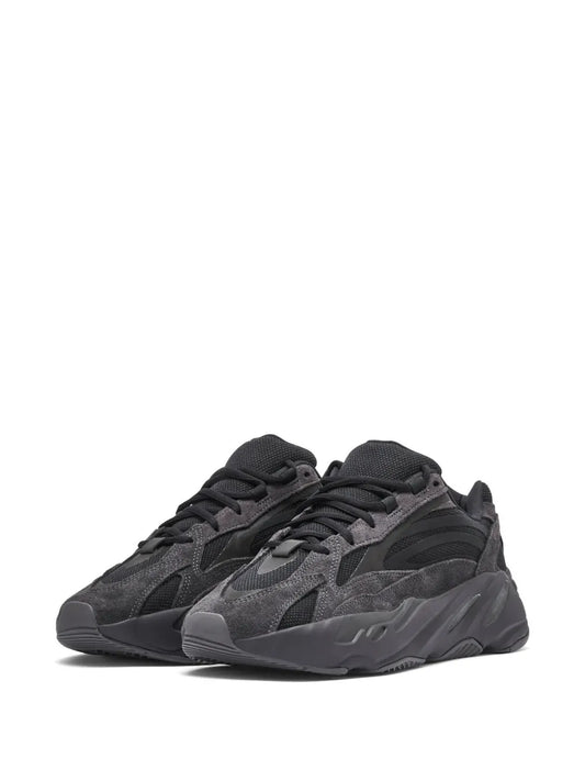 adidas Yeezy Boost 700 V2 Vanta Sneakers