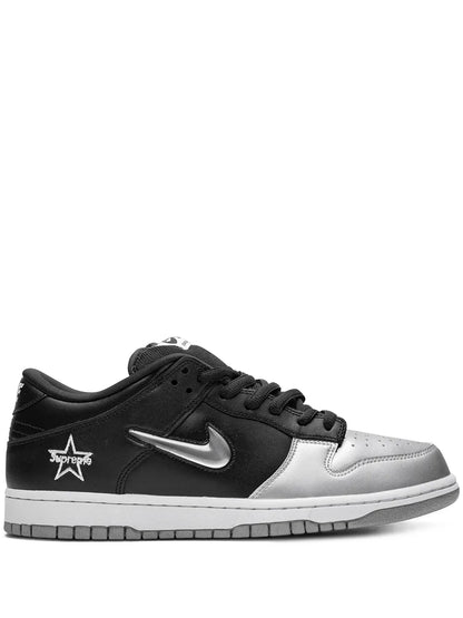 Nike X Supreme Sb Dunk Low Og Qs Jewel Swoosh Silver/Black Sneakers floriamart.shop