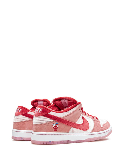 Nike Sb Dunk Low Pro Strangelove Sneakers floriamart.shop