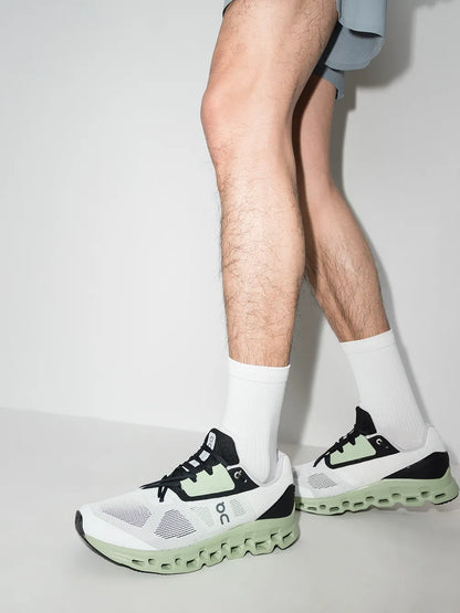 On Running Cloudstratus Low-Top Sneakers floriamart.shop