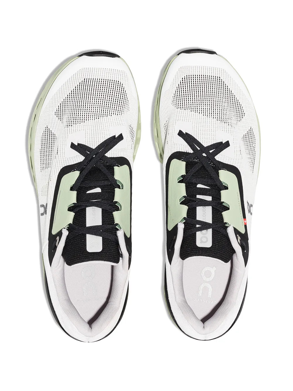 On Running Cloudstratus Low-Top Sneakers floriamart.shop