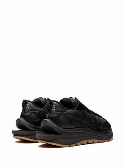 Nike X Sacai Vaporwaffle Off Noir Sneakers floriamart.shop