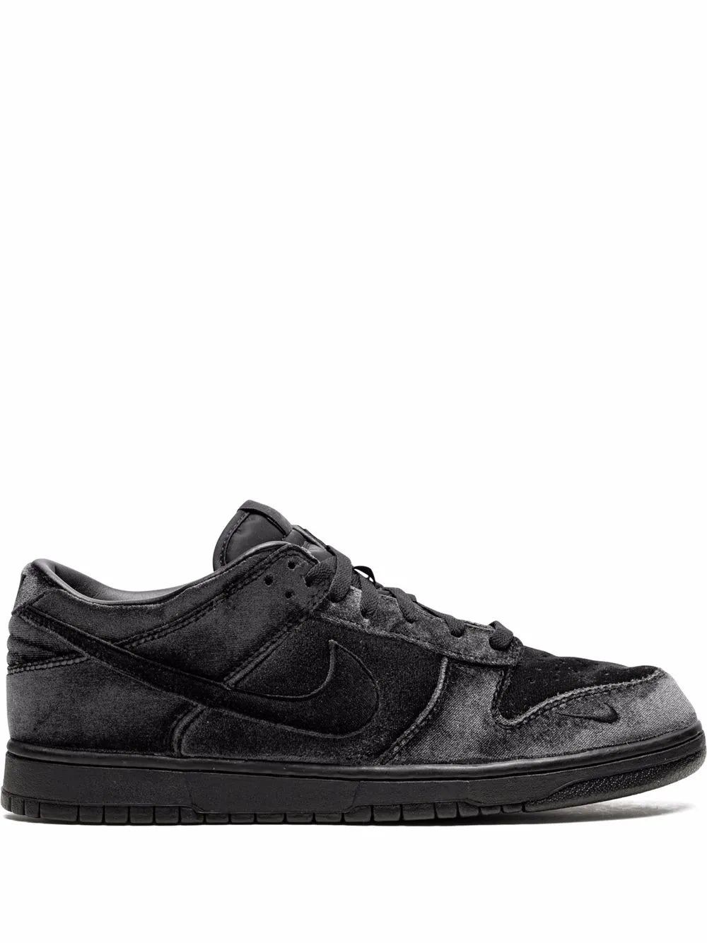 Nike X Dover Street Market Dunk Low Triple Black Velvet Sneakers floriamart.shop