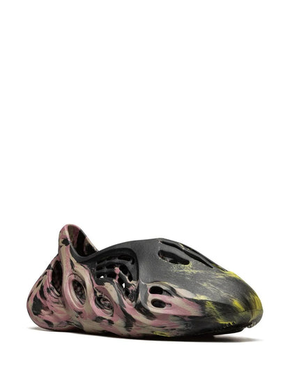 adidas Yeezy Foam Runner Mx Carbon Sneakers