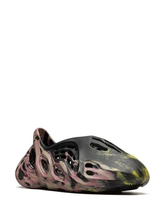 adidas Yeezy Foam Runner Mx Carbon Sneakers