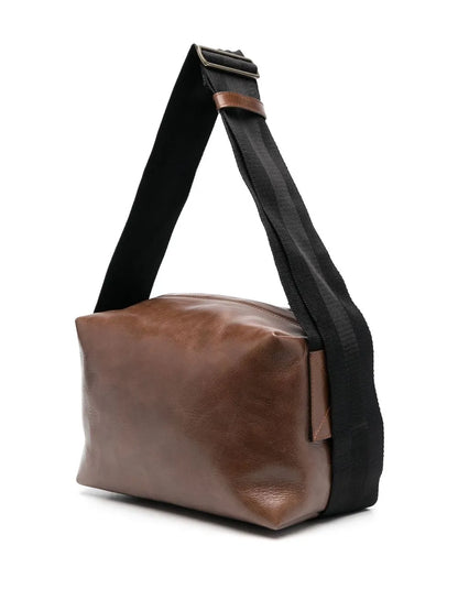 Uma Wangembossed-logo detail shoulder bag