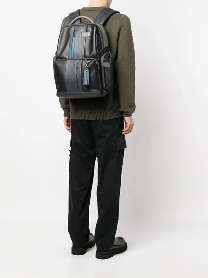 PIQUADROdebossed-logo detail backpack