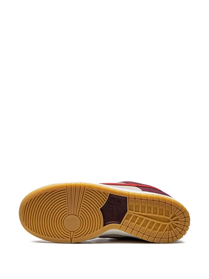 Nike Sb Dunk Low Skate Like A Girl Sneakers floriamart.shop