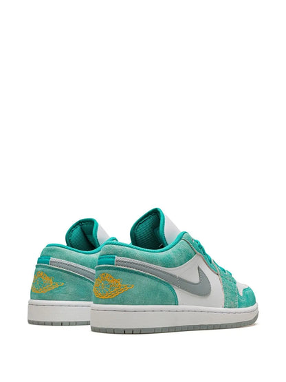 Air Jordan 1 Low Se New Emerald Sneakers