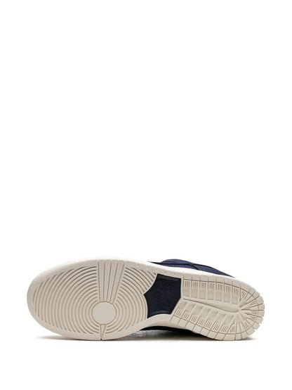 Nike Sb Dunk Low Midnight Navy/Desert Ochre Sneakers floriamart.shop