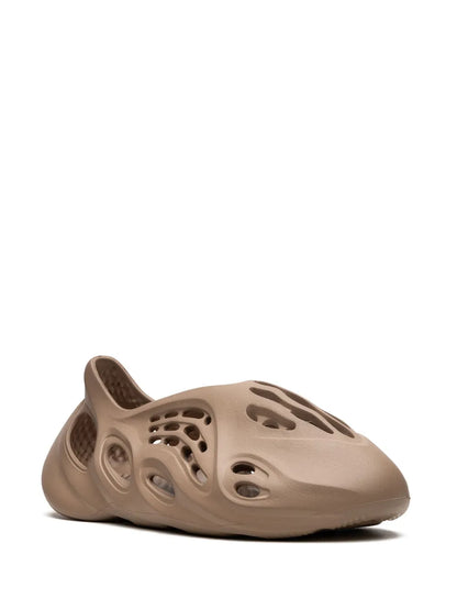 adidas Yeezy Foam Runner Clay Taupe Sneakers