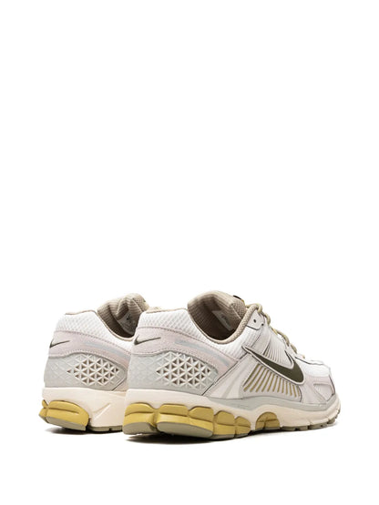 Nike Zoom Vomero 5 Light Bone/Medium Olive Sneakers floriamart.shop