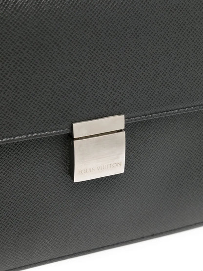 Pre-OwnedLouis Vuitton Pre-OwnedSelenga clutch bag
