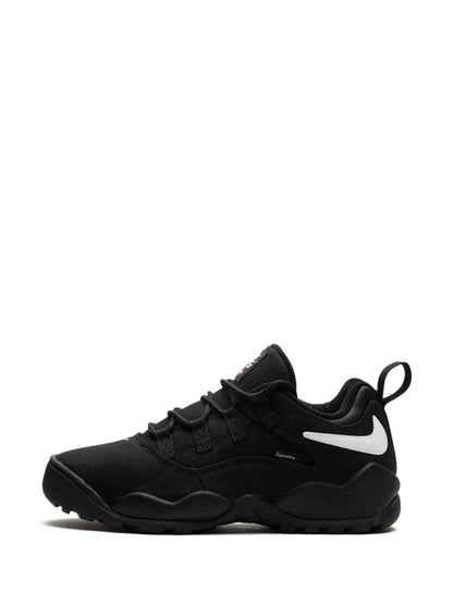 Nike X Supreme Sb Darwin Low Black Sneakers floriamart.shop