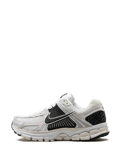 Nike Zoom Vomero 5 White/Black Sneakers floriamart.shop