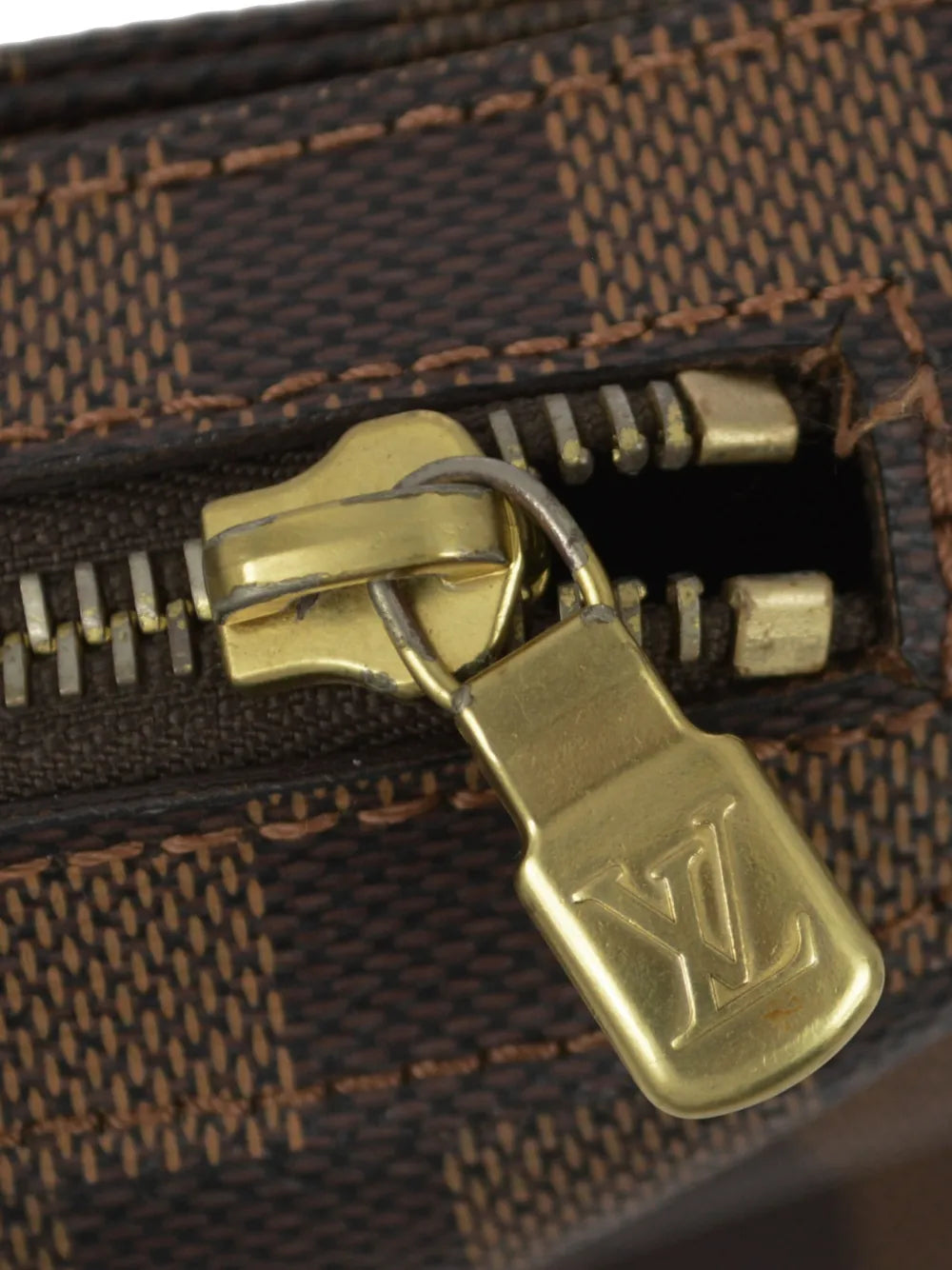 Pre-OwnedLouis Vuitton Pre-Owned2007 Geronimos belt bag