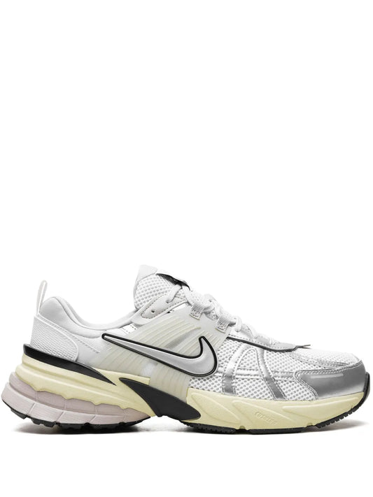 Nike V2K Run Pure Platinum/Metallic Silver Sneakers floriamart.shop