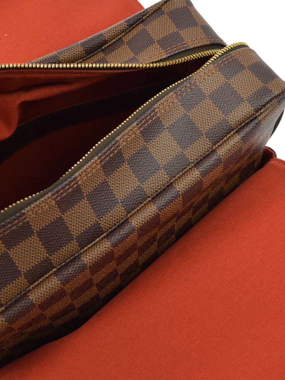 Pre-OwnedLouis Vuitton Pre-Owned2005 Naviglio messenger bag