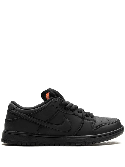 Nike Sb Dunk Triple Black/Orange Sneakers floriamart.shop