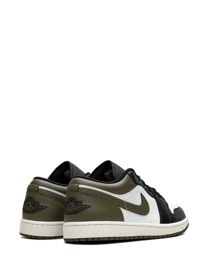 Air Jordan 1 Low Sneakers