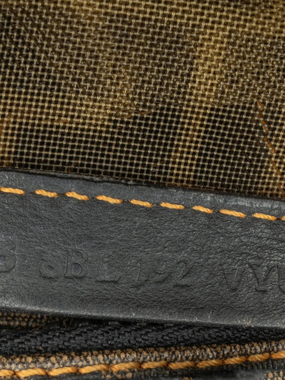 Pre-OwnedFendi Pre-Owned2000-2010 Zucca Mesh boston bag