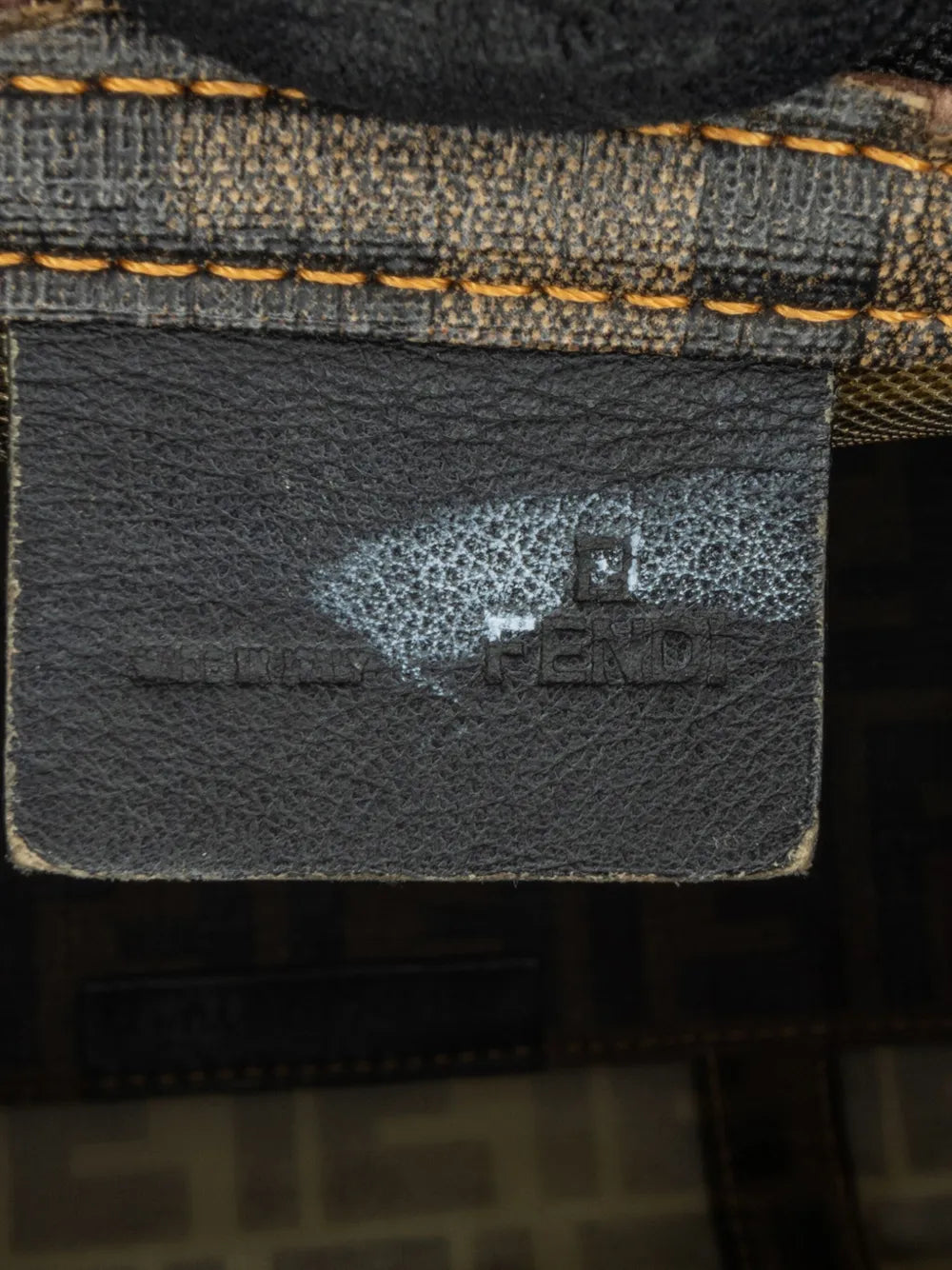 Pre-OwnedFendi Pre-Owned2000-2010 Zucca Mesh boston bag