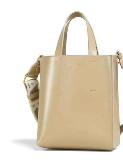 Marnimini Museo tote bag
