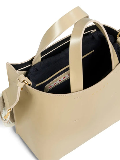 Marnimini Museo tote bag
