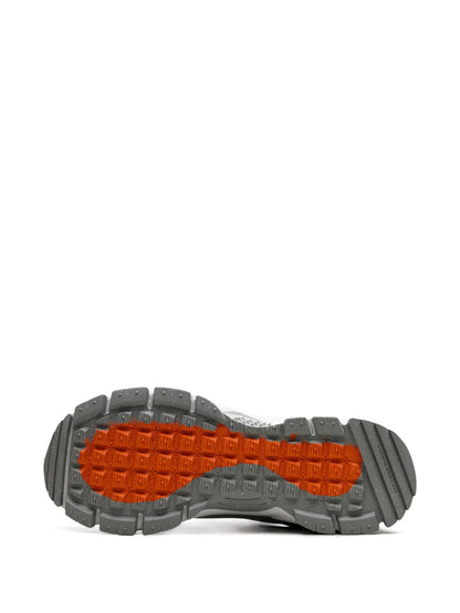Nike Zoom Vomero 5 Roam Black/Light Silver Sneakers floriamart.shop