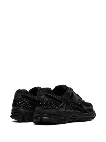 Nike X Dover Street Market Zoom Vomero 5 20Th Anniversary Sneakers floriamart.shop