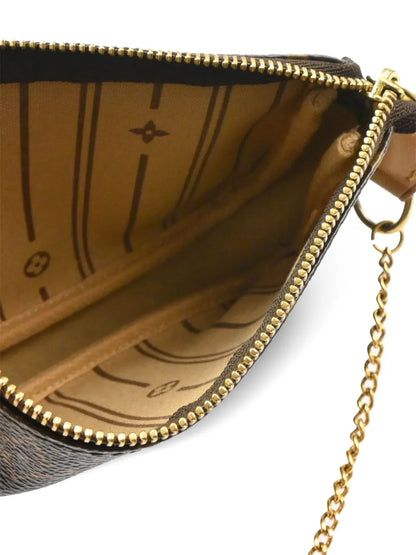 Pre-OwnedLouis Vuitton Pre-Owned2007 mini Pochette Accessoires clutch bag