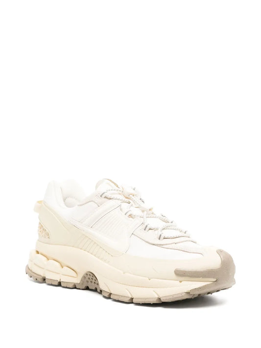 Nike Vomero Roam Sneakers floriamart.shop