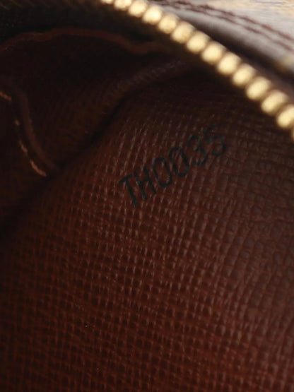 Pre-OwnedLouis Vuitton Pre-Owned2005 Trocadero shoulder bag
