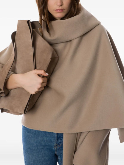 Alberta Ferrettifolded suede shoulder bag