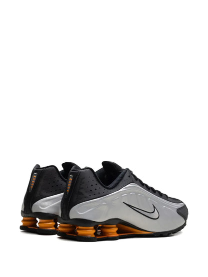 Nike Shox R4 Black/Vast Grey/Bright Mandarin/Metallic Silver Sneakers floriamart.shop