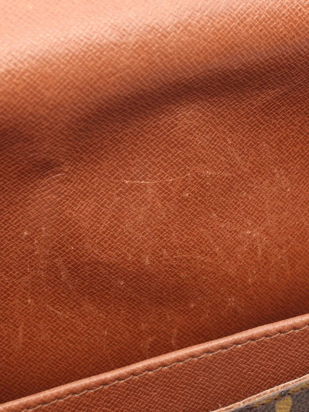 Pre-OwnedLouis Vuitton Pre-Owned1988 Cartesier MM shoulder bag