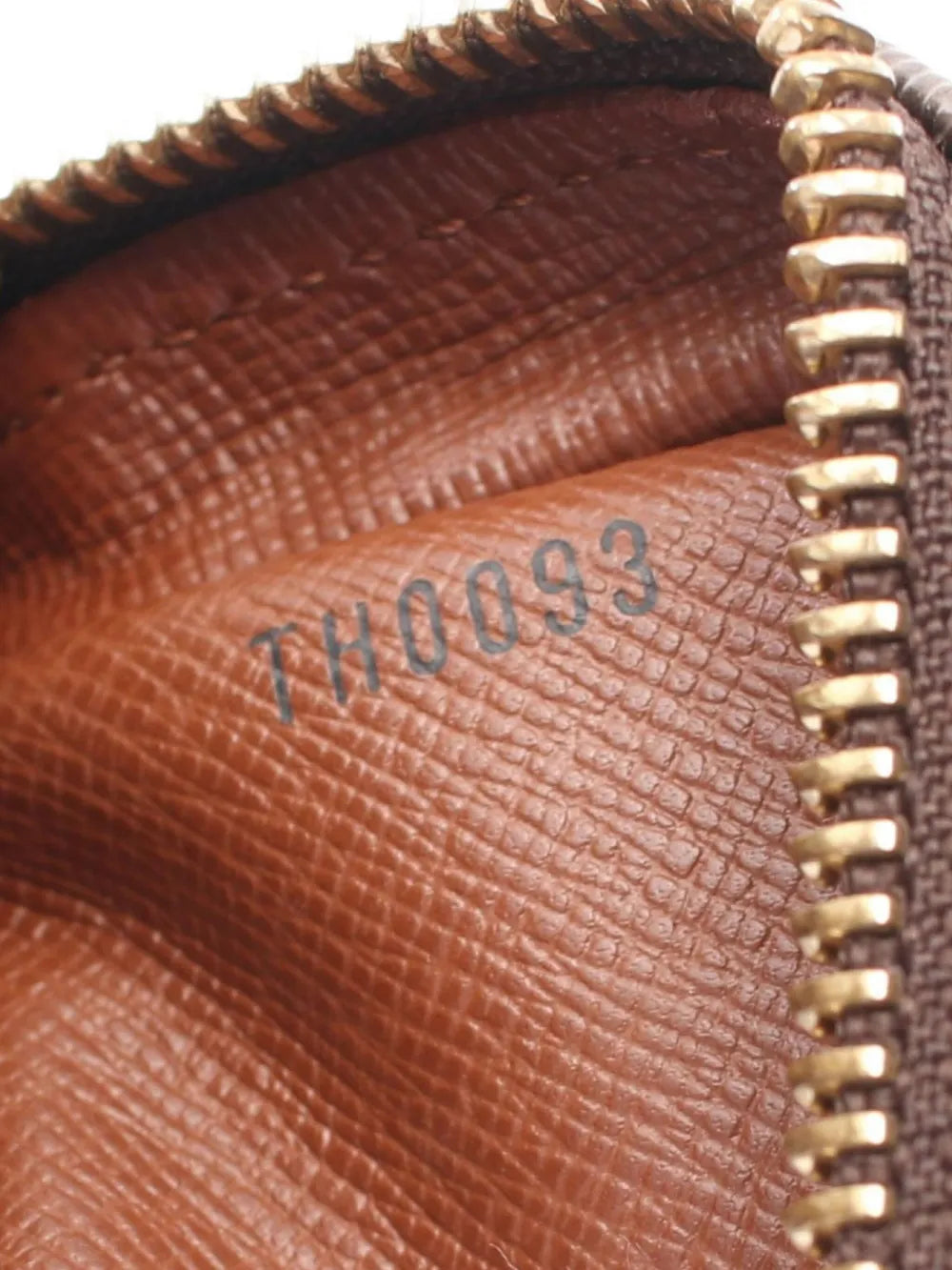 Pre-OwnedLouis Vuitton Pre-Owned2003 Amazon shoulder bag