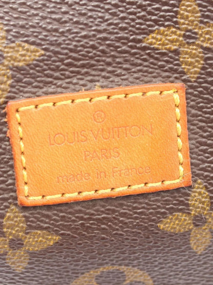 Pre-OwnedLouis Vuitton Pre-Owned1992 Saumur 35 shoulder bag