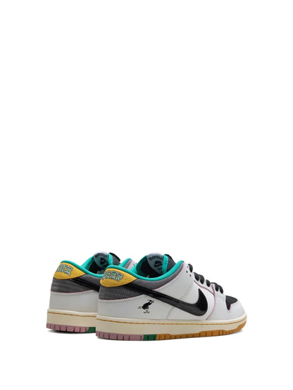 Nike X Csef Sb Dunk Low Sneakers floriamart.shop