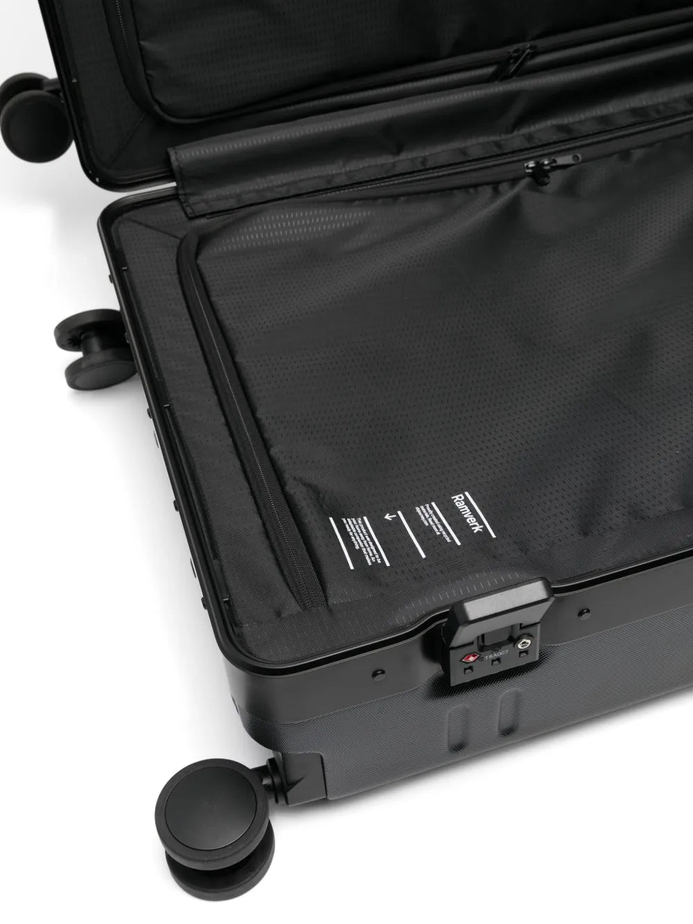 New SeasonDblarge Ramverk Pro carry-on suitcase
