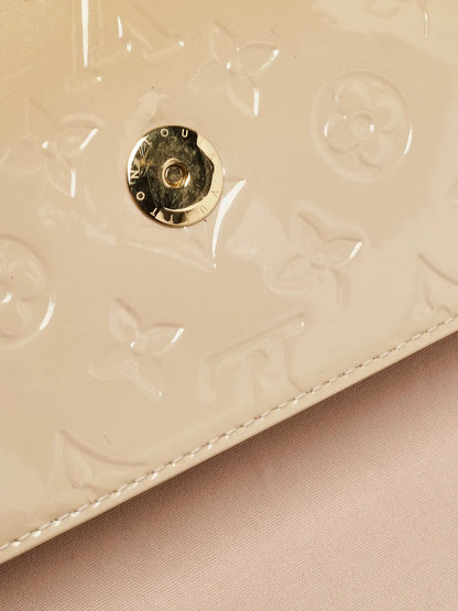 Pre-OwnedLouis Vuitton Pre-Ownedpatent-leather embossed wallet