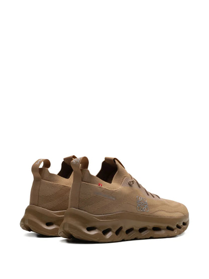 On Running Cloudtilt Loewe - Dark Sand Sneakers floriamart.shop