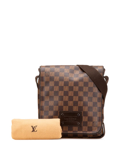 Pre-OwnedLouis Vuitton Pre-Owned2010 Damier Ebene Brooklyn PM crossbody bag