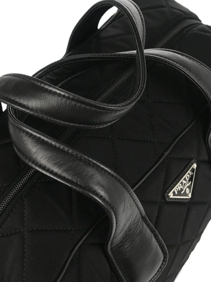 Pre-OwnedPrada Pre-Owned2010s logo-plaque two-way tote bag
