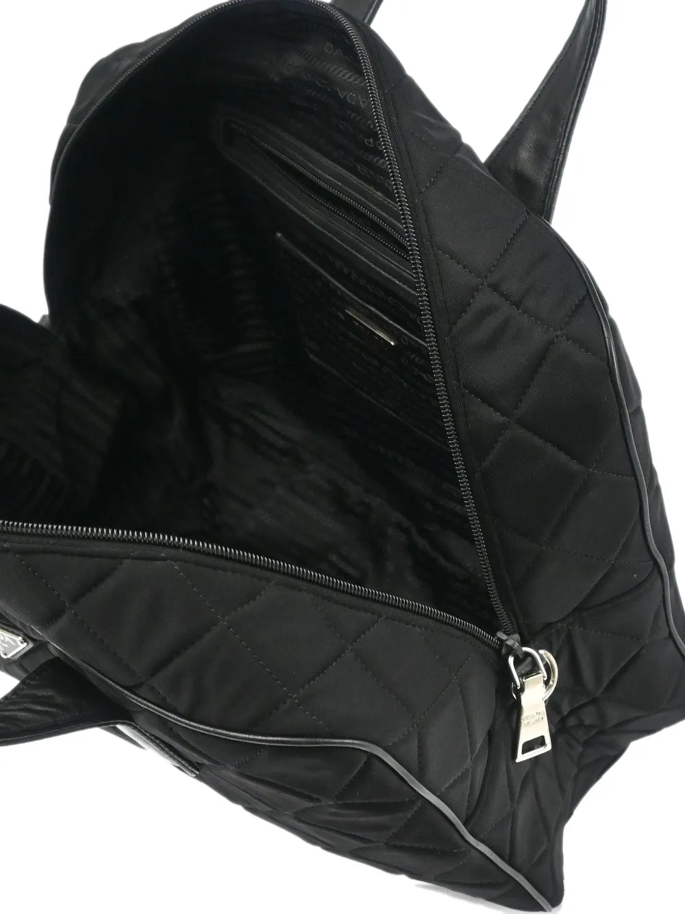 Pre-OwnedPrada Pre-Owned2010s logo-plaque two-way tote bag