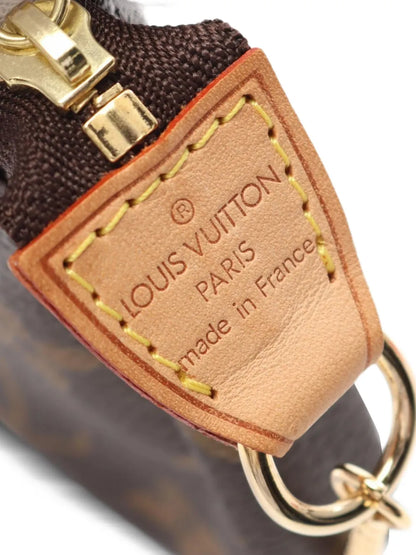 Pre-OwnedLouis Vuitton Pre-Owned2007 mini Pochette Accessoires shoulder bag